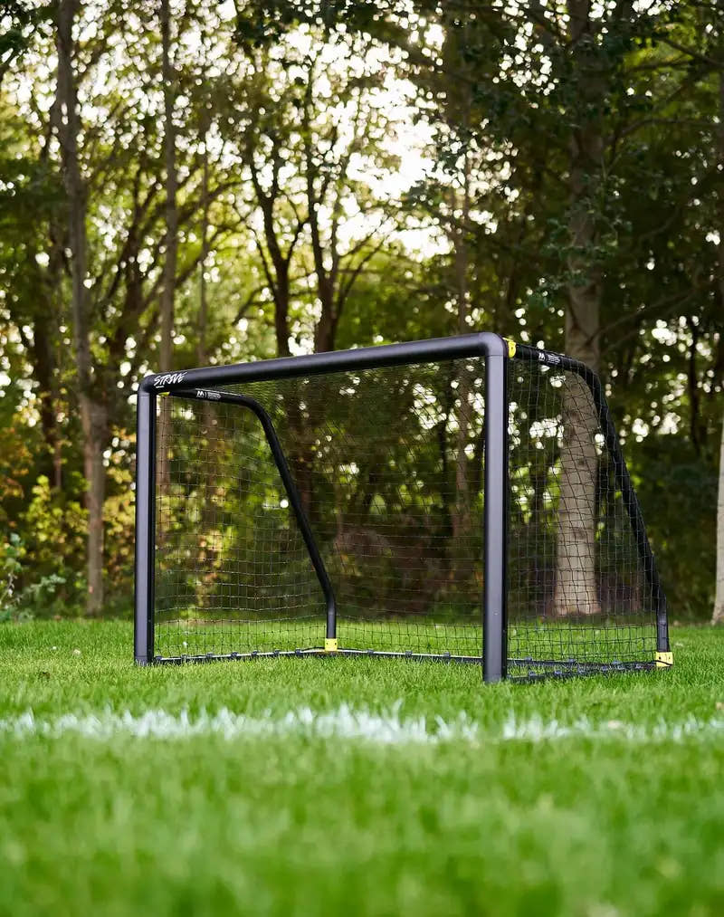 Strive soccer goal by munin sports