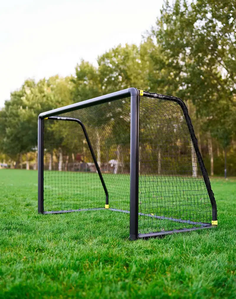 strive soccer goal by munin sports